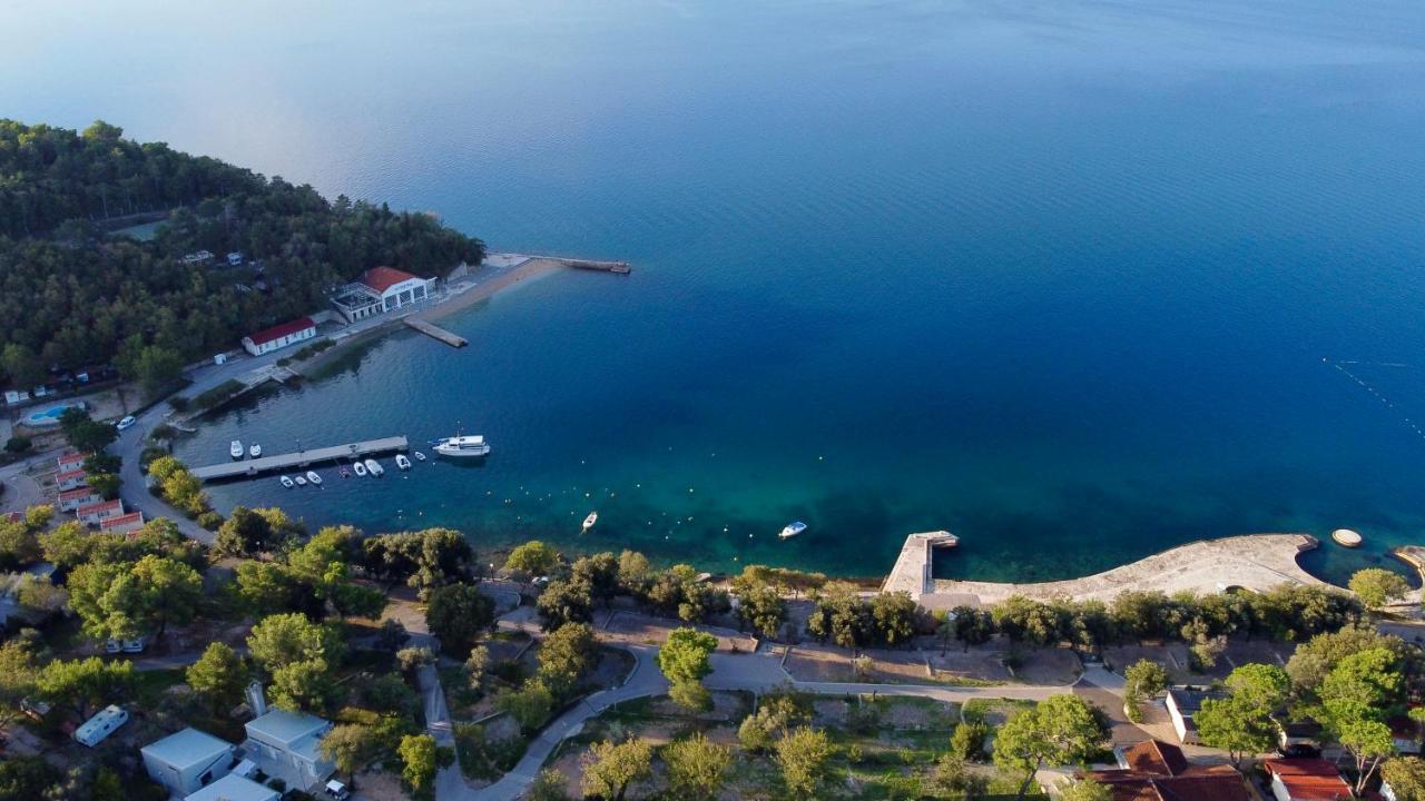 Sea House Pool & Jacuzzi - Privilege Point Camping & Villas Selce Bagian luar foto