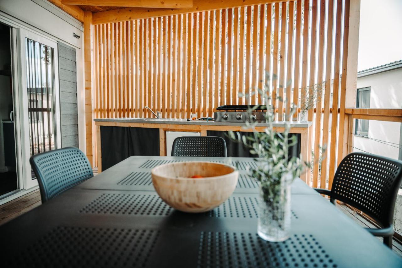 Sea House Pool & Jacuzzi - Privilege Point Camping & Villas Selce Bagian luar foto