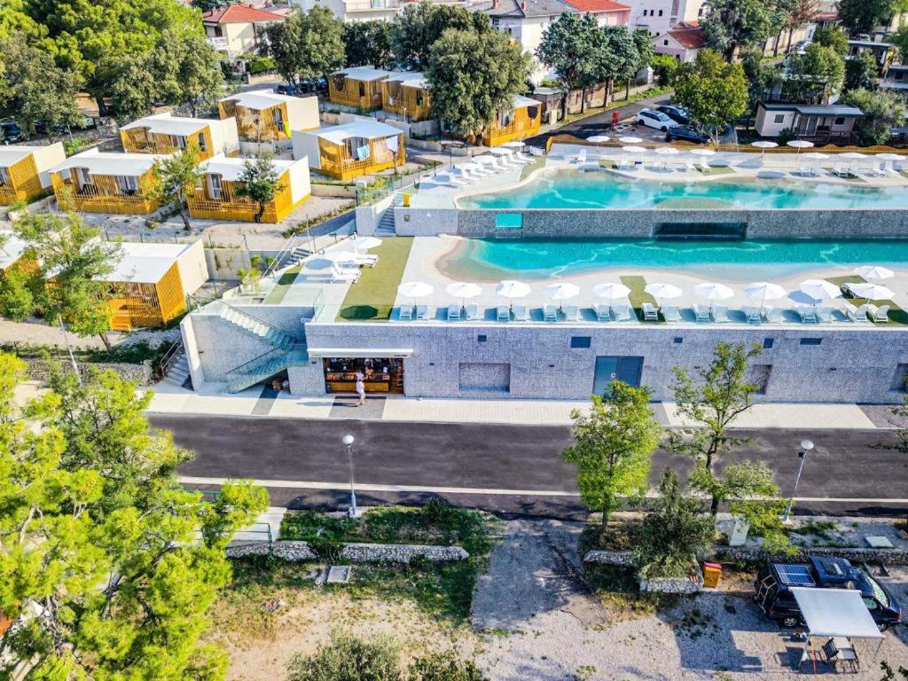 Sea House Pool & Jacuzzi - Privilege Point Camping & Villas Selce Bagian luar foto